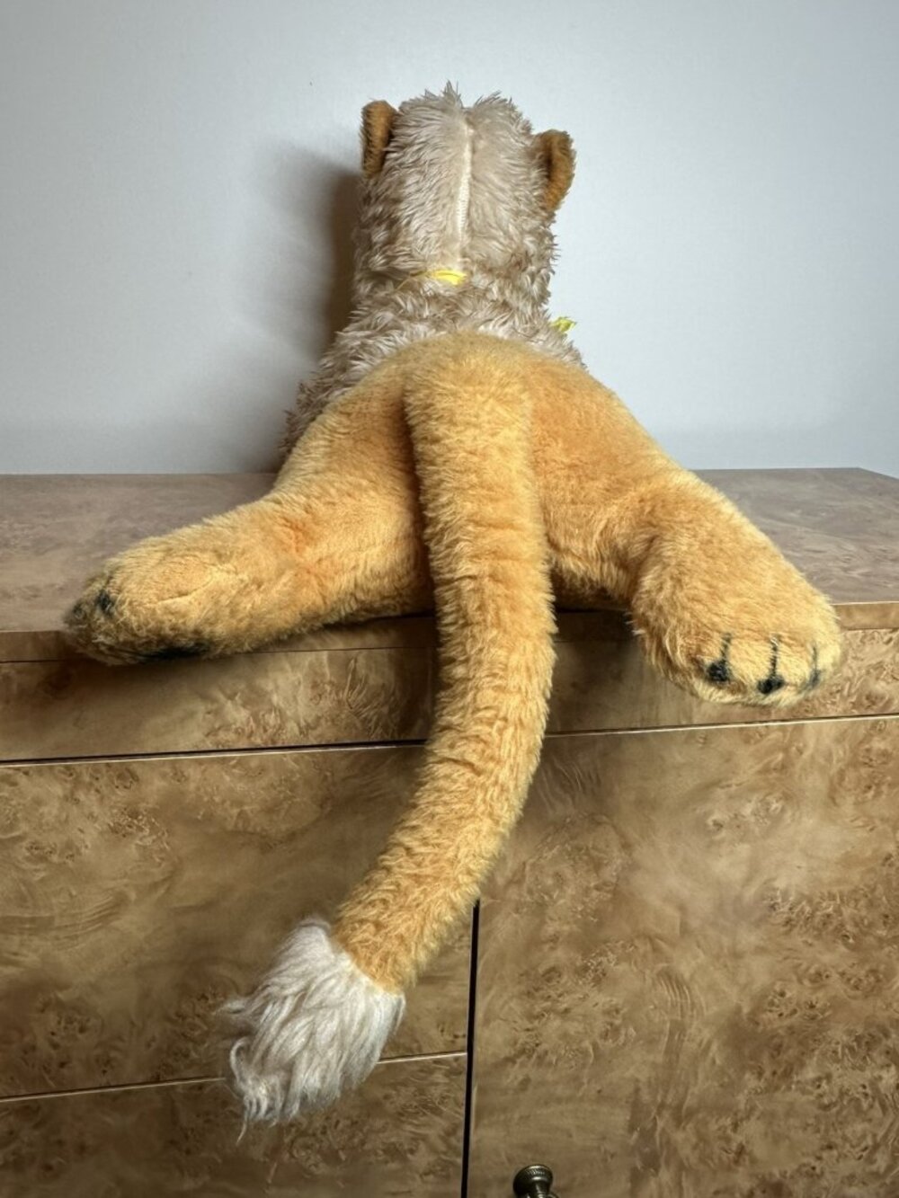 Vintage 1960s Plush Lion Stuffed Animal Glass Eyes Long Legs 24" MCM - Picture 4 of 8